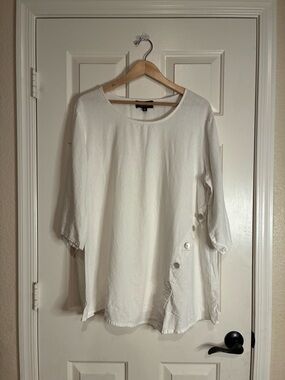 Jones New York White Side-Button Tunic